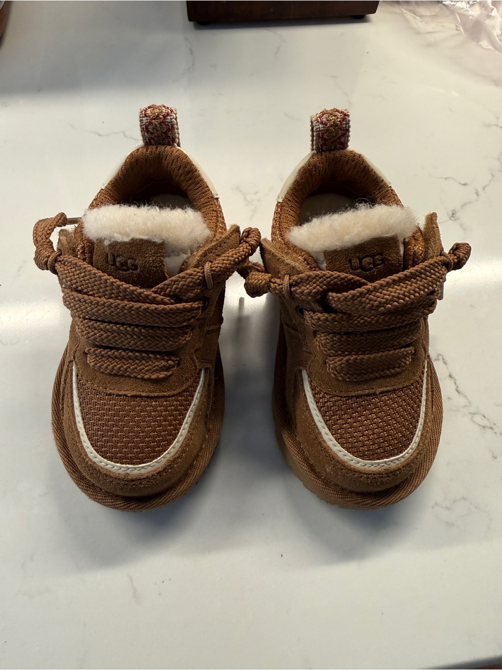 UGG Kids Brown Lace-Up Shearling-Trim Sneakers